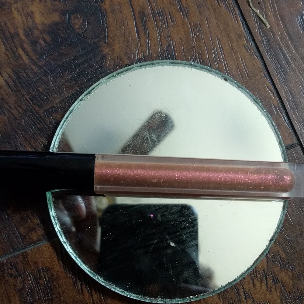 Huda Beauty Gloss-Shameless
